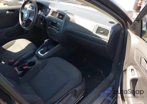 2013 Volkswagen Jetta 2.0L S from USA, damaged, VIN 3VW2K7AJ0DM402300